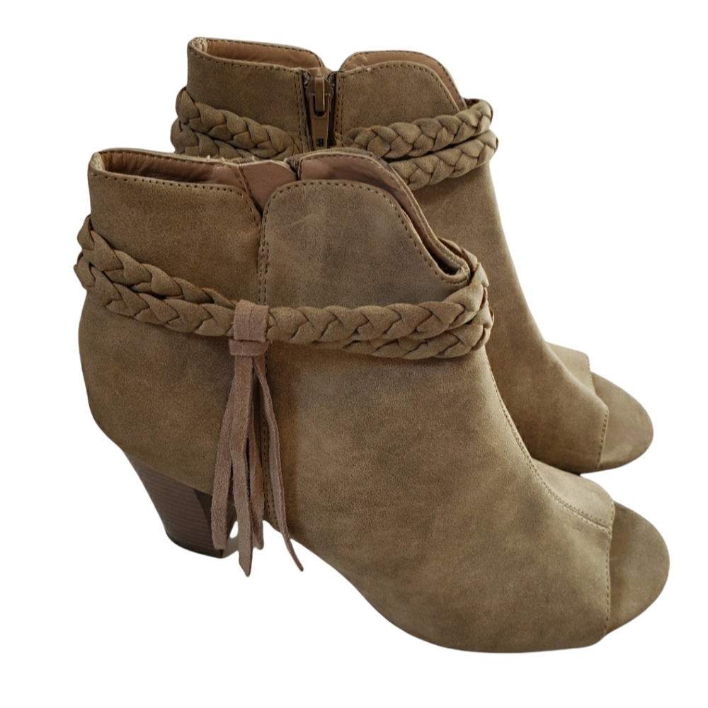 XOXO Bellamy Block Heel Tan Women's Size 8.5